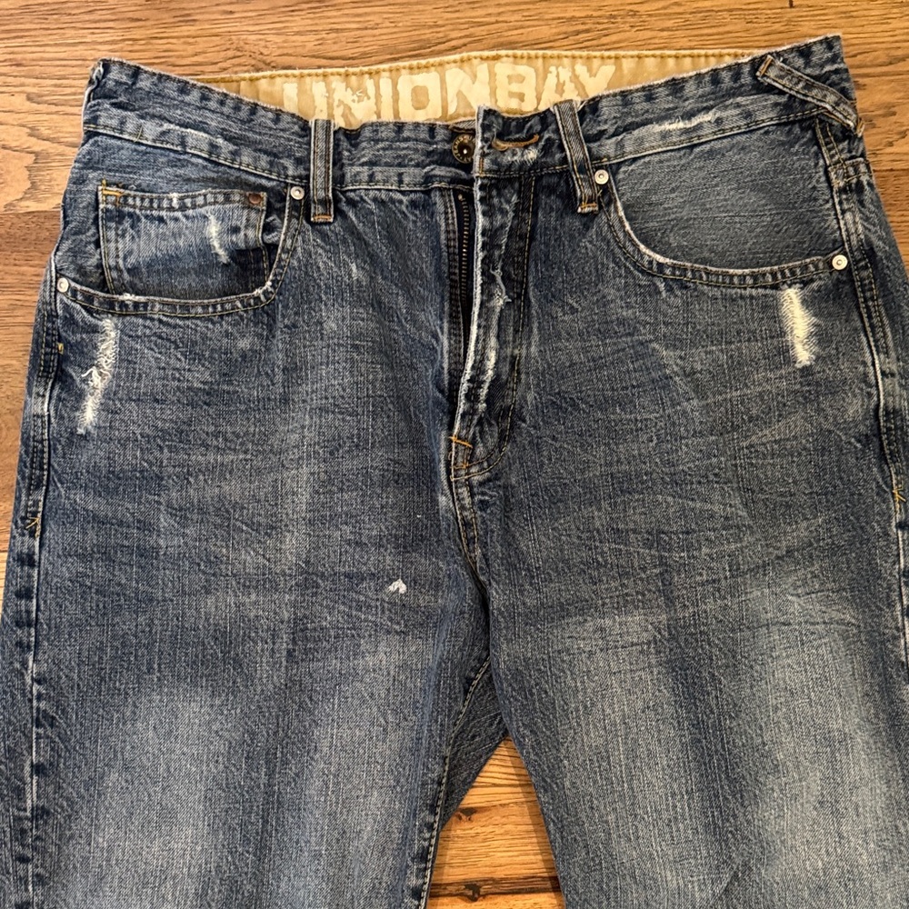 😊UNIONBAY Men's Faded Blue Relaxed Fit Jeans